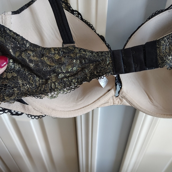 Victoria's Secret Very Sexy Push-up Pigeonnant Bra Black And Gold 38D - Picture 9 of 13